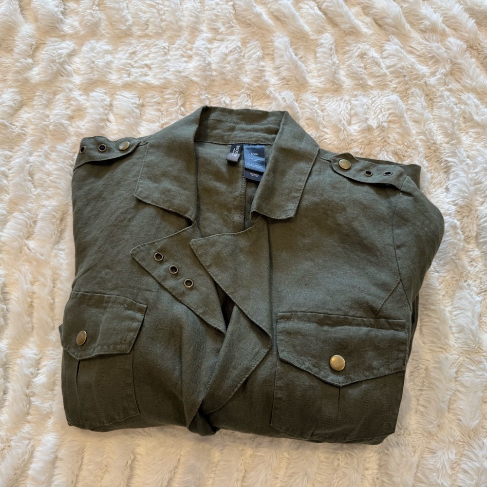 Bisou brand olive green linen jacket. NWT
